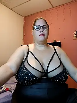 EllisW8 online show from February 2025 10:59:01 AM