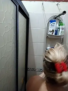 EllisW8 online show from February 2025 10:51:01 PM