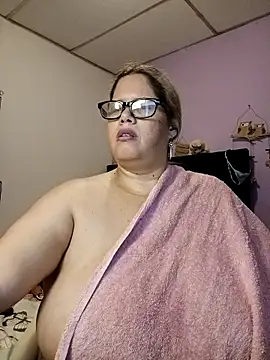 EllisW8 online show from March 2026 11:18:01 PM