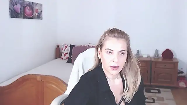 Snapshot of evamaria2024 chatting on December 2024 07:14:01 AM evamaria2024 online show from December 2024 07:14:01 AM