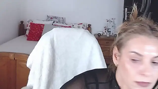 Snapshot of evamaria2024 chatting on December 2024 07:12:01 AM evamaria2024 online show from December 2024 07:12:01 AM