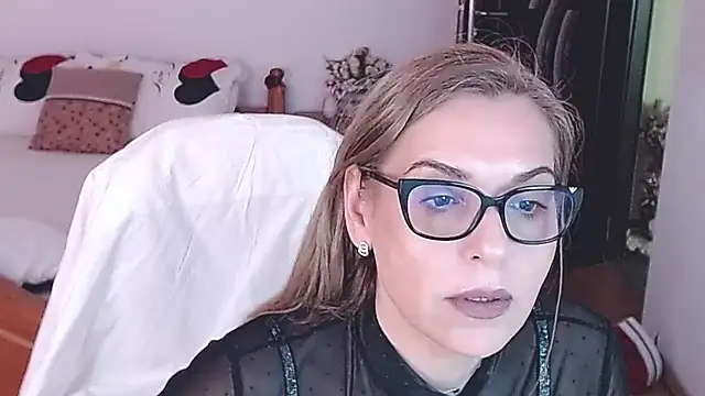 evamaria2024 online show from May 2026 06:43:02 AM