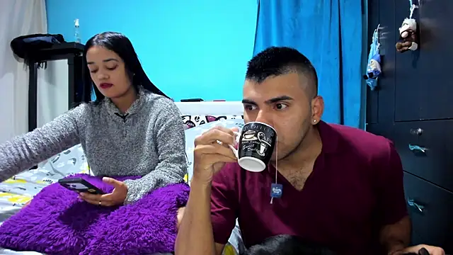 Snapshot of 2ScarletandRyan8 chatting on April 2026 09:02:01 AM 2ScarletandRyan8 online show from April 2026 09:02:01 AM