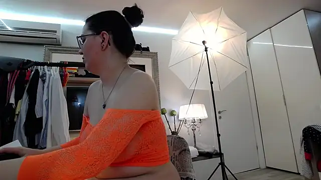 ILoveToFeelU online show from March 2025 03:51:01 PM