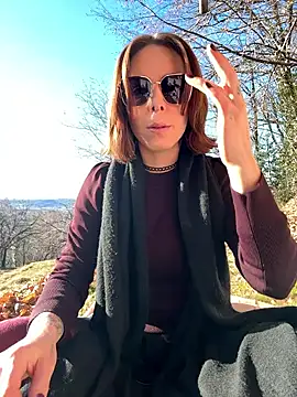 Mia Railey online show from January 2026 12:43:01 PM