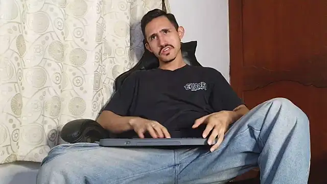 HomeAloneK online show from June 2026 08:14:02 PM