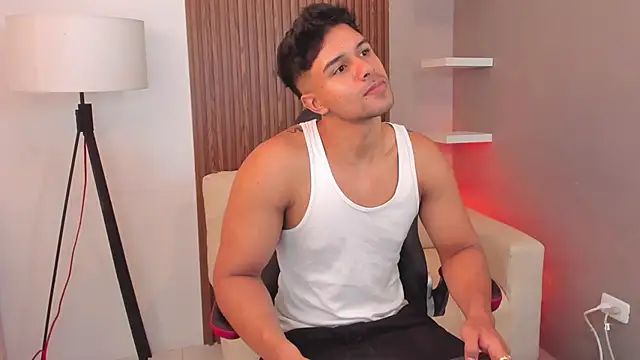 liam collins21 online show from February 2025 11:43:02 AM