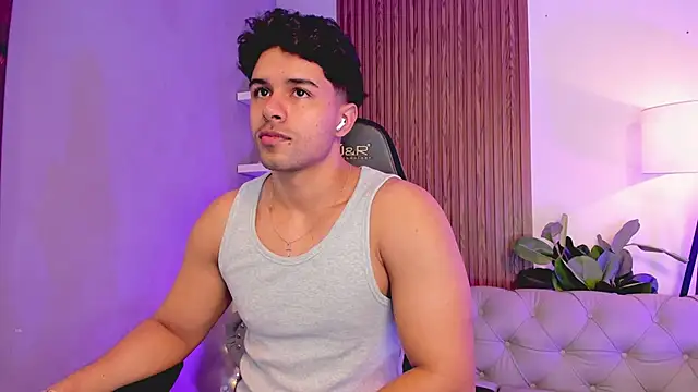 Snapshot of liam_collins21 chatting on December 2025 11:47:01 AM liam collins21 online show from December 2025 11:47:01 AM