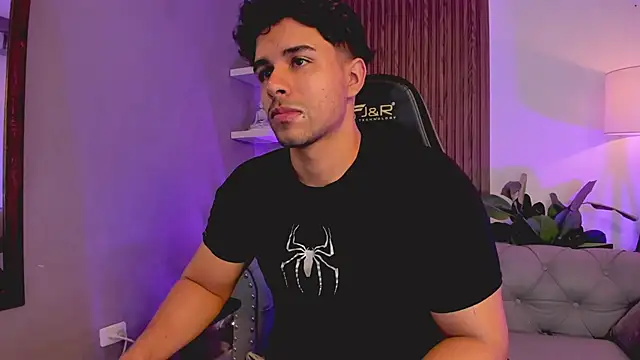 Snapshot of liam_collins21 chatting on December 2025 11:48:02 AM liam collins21 online show from December 2025 11:48:02 AM