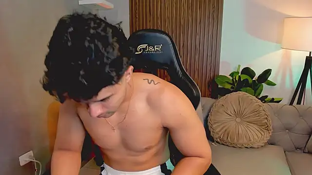 Snapshot of liam_collins21 chatting on December 2025 11:50:01 AM liam collins21 online show from December 2025 11:50:01 AM