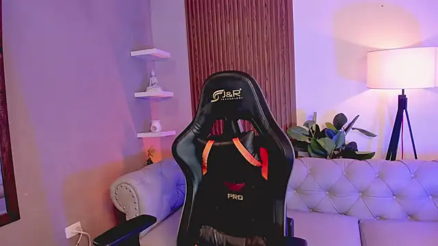 Snapshot of liam_collins21 chatting on December 2025 12:02:02 PM liam collins21 online show from December 2025 12:02:02 PM