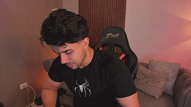 Snapshot of liam_collins21 chatting on February 2026 11:41:01 AM liam collins21 online show from February 2026 11:41:01 AM