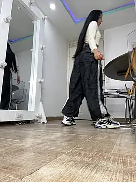 Snapshot of Lexa_queen chatting on April 2026 03:01:01 AM Lexa queen online show from April 2026 03:01:01 AM