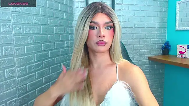 Snapshot of Mike_Nourr chatting on September 2025 03:21:01 AM Mike Nourr online show from September 2025 03:21:01 AM