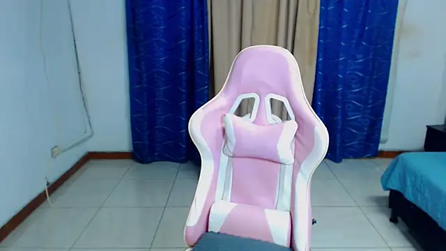 kiwii nasty online show from July 2026 11:35:02 PM