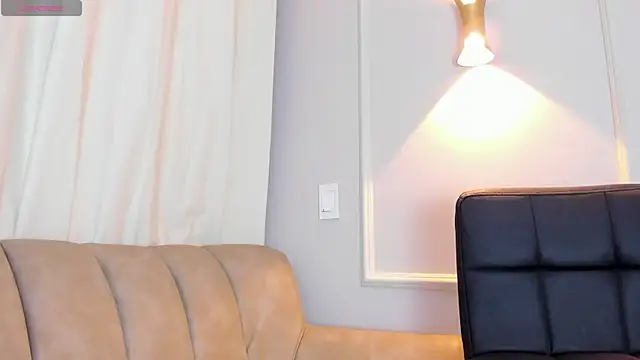 Lia walton online show from January 2025 12:07:02 PM