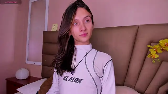 Feniix   online show from October 2025 04:57:02 AM