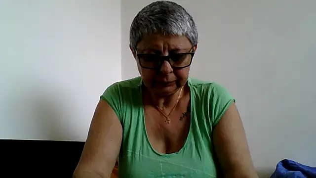 roseblak42 online show from May 2026 08:31:01 AM