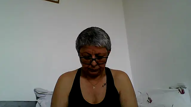 roseblak42 online show from May 2026 08:42:01 AM