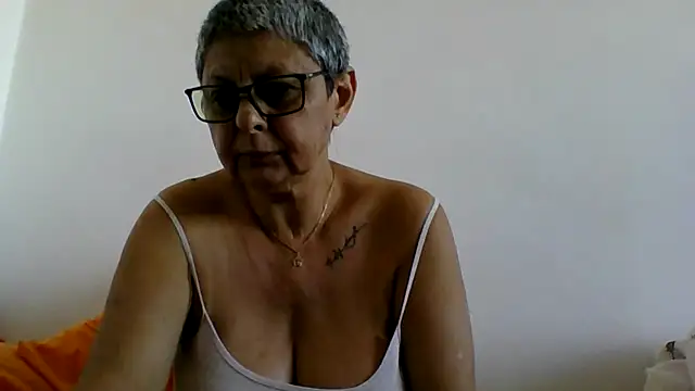 roseblak42 online show from July 2026 02:37:02 PM