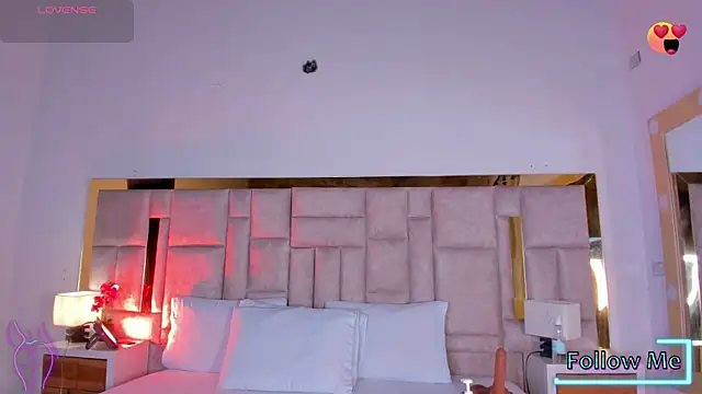 Snapshot of Miss_Abigail_ chatting on October 2025 01:25:02 PM Miss Abigail online show from October 2025 01:25:02 PM