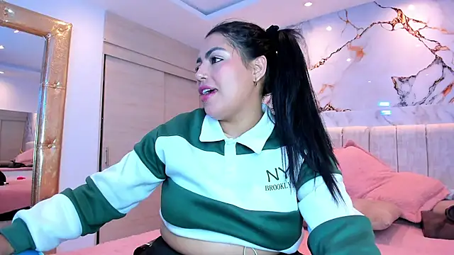 kiana cream online show from March 2026 02:38:01 AM