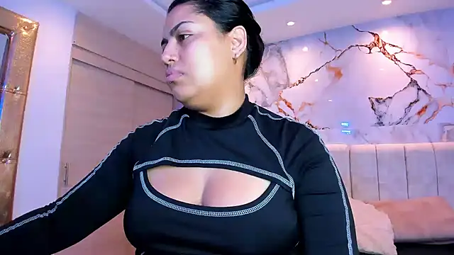 kiana cream online show from May 2026 11:26:02 AM