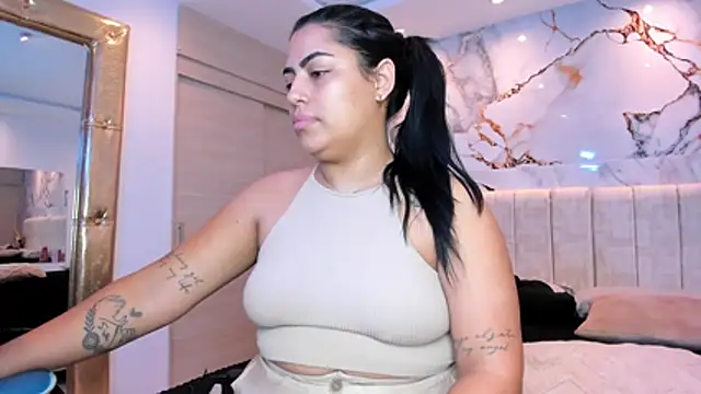 kiana cream online show from May 2026 11:49:01 AM