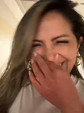  Abril-Office1 online show from January 2025 06:45:02 PM