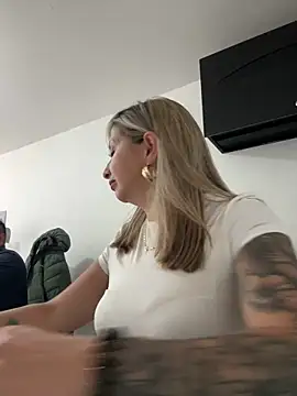  Abril-Office1 online show from January 2025 07:46:01 PM