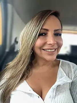  Abril-Office1 online show from September 2025 03:05:01 PM