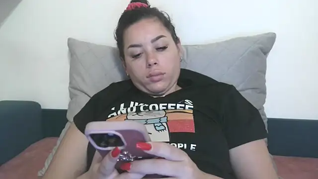 LovelyJulliette online show from November 2025 03:45:01 PM