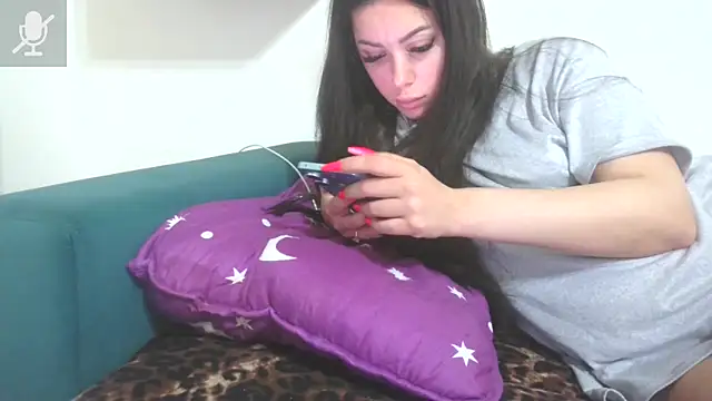 LovelyJulliette online show from April 2026 03:39:01 PM