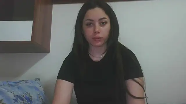LovelyJulliette online show from May 2026 03:53:02 PM