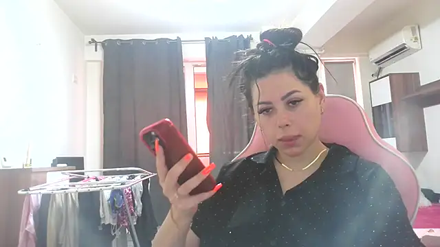 Snapshot of LovelyJulliette chatting on June 2026 12:31:01 PM LovelyJulliette online show from June 2026 12:31:01 PM