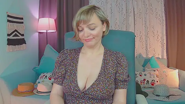 NandiSmile online show from February 2025 07:46:01 PM