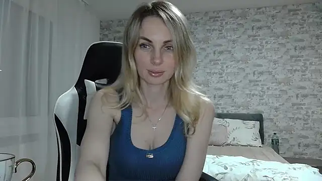 AlissonBia online show from May 2026 09:13:01 PM