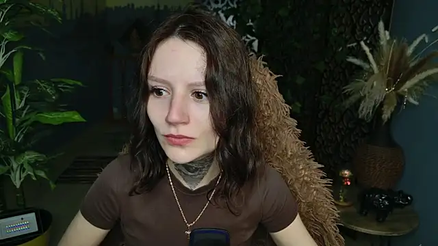 VeliraBraitberg online show from July 2026 05:10:02 AM