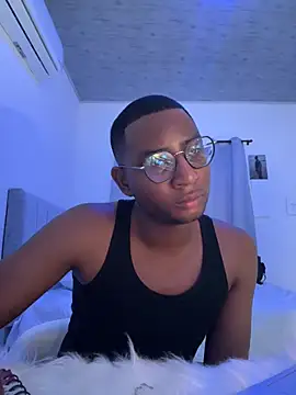 Snapshot of Arwens_bell08 chatting on March 2025 11:05:01 PM Arwens bell08 online show from March 2025 11:05:01 PM