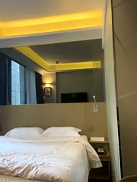 Snapshot of cokezero1668 chatting on November 2025 04:22:01 AM cokezero1668 online show from November 2025 04:22:01 AM