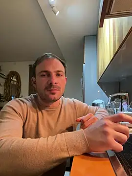 Snapshot of Adventurehotman chatting on December 2024 12:07:01 AM Adventurehotman online show from December 2024 12:07:01 AM