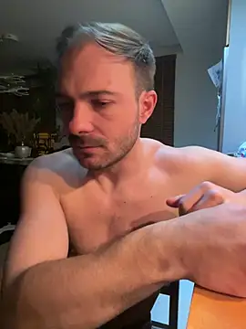 Snapshot of Adventurehotman chatting on February 2025 10:28:02 PM Adventurehotman online show from February 2025 10:28:02 PM