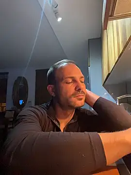 Snapshot of Adventurehotman chatting on November 2025 12:42:02 AM Adventurehotman online show from November 2025 12:42:02 AM