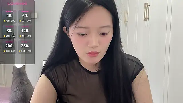 rose-u online show from October 2025 01:57:01 AM