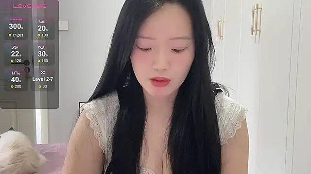 rose-u online show from October 2025 02:12:02 AM