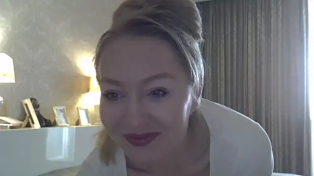 ZarinaSwift online show from October 2025 04:13:02 AM
