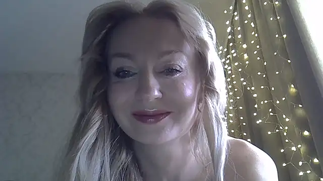 ZarinaSwift online show from December 2025 07:37:01 AM