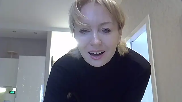 ZarinaSwift online show from March 2026 04:40:01 AM