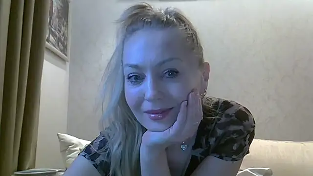 ZarinaSwift online show from April 2026 04:41:02 AM