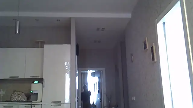 ZarinaSwift online show from May 2026 04:43:01 AM